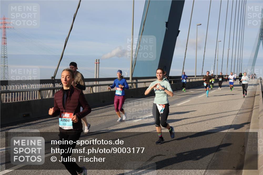03.10.2025 - Köhlbrandbrückenlauf Julia Fischer http://msf.ph/oto/9003177 03.10.2025 09:44:56 Position 2 3409 meine-sportfotos.de