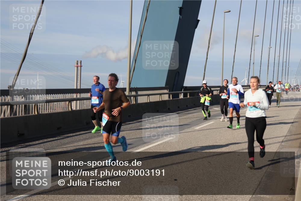 03.10.2025 - Köhlbrandbrückenlauf Julia Fischer http://msf.ph/oto/9003191 03.10.2025 09:45:00 Position 2  meine-sportfotos.de