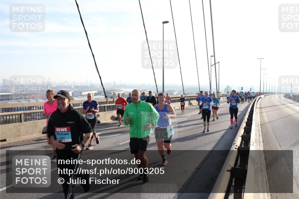 03.10.2025 - Köhlbrandbrückenlauf Julia Fischer http://msf.ph/oto/9003205 03.10.2025 09:29:02 Position 1 2082 meine-sportfotos.de