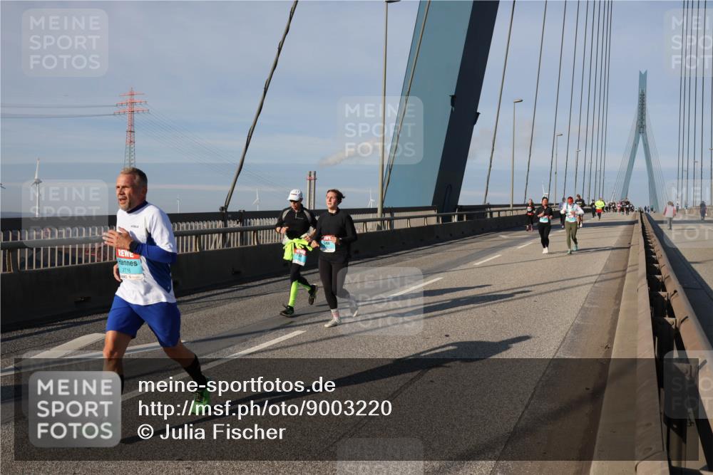 03.10.2025 - Köhlbrandbrückenlauf Julia Fischer http://msf.ph/oto/9003220 03.10.2025 09:45:04 Position 2 2716 meine-sportfotos.de