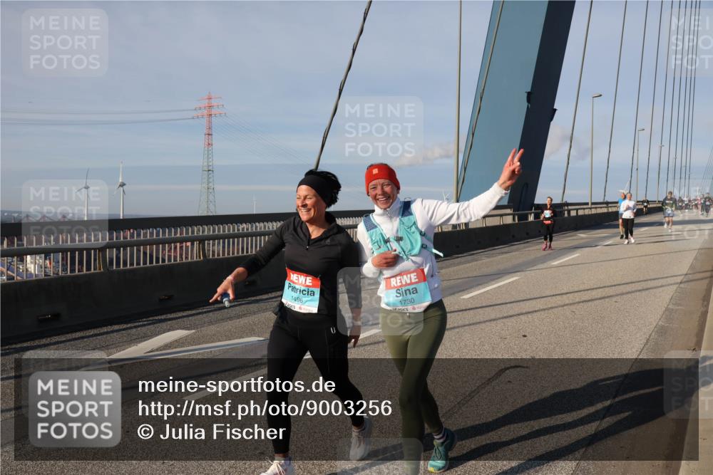 03.10.2025 - Köhlbrandbrückenlauf Julia Fischer http://msf.ph/oto/9003256 03.10.2025 09:45:09 Position 2 1496, 1730 meine-sportfotos.de