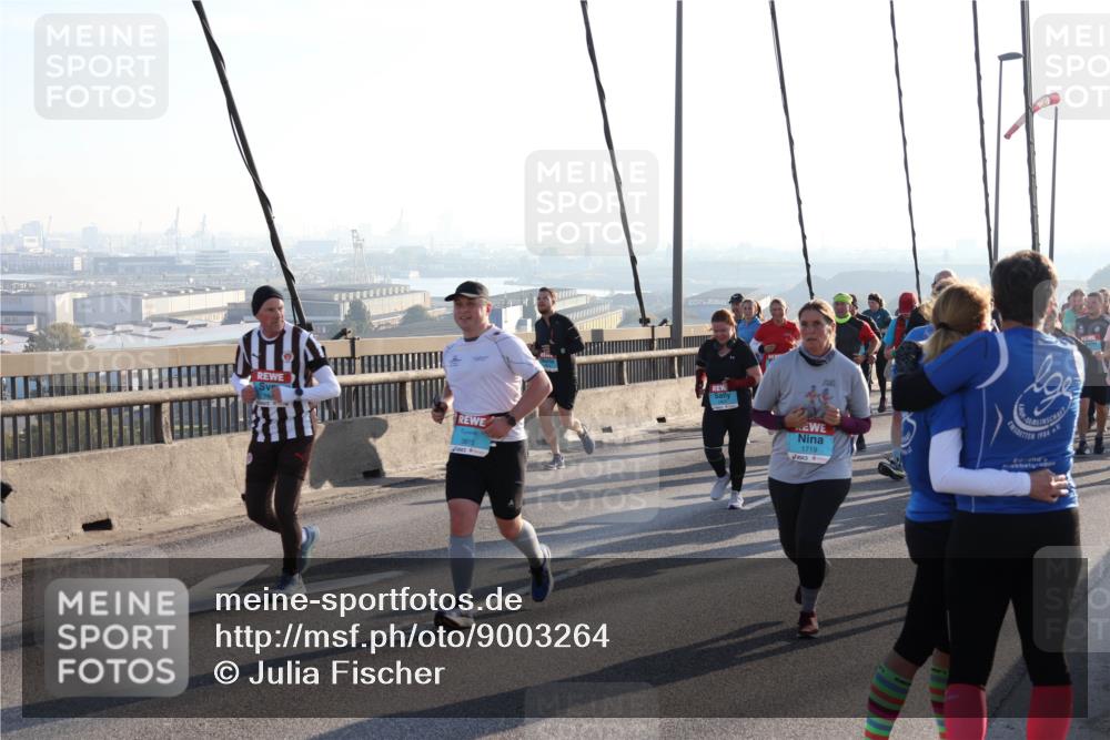 03.10.2025 - Köhlbrandbrückenlauf Julia Fischer http://msf.ph/oto/9003264 03.10.2025 09:29:16 Position 1 1719, 1986 meine-sportfotos.de