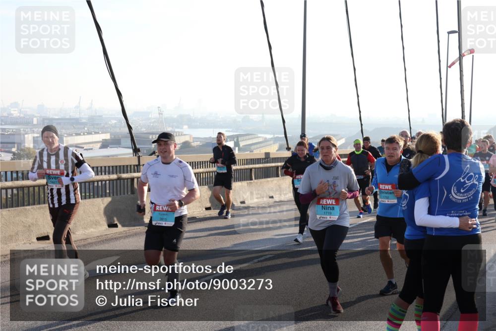 03.10.2025 - Köhlbrandbrückenlauf Julia Fischer http://msf.ph/oto/9003273 03.10.2025 09:29:16 Position 1 1427, 1752, 3815, 1719, 1986 meine-sportfotos.de