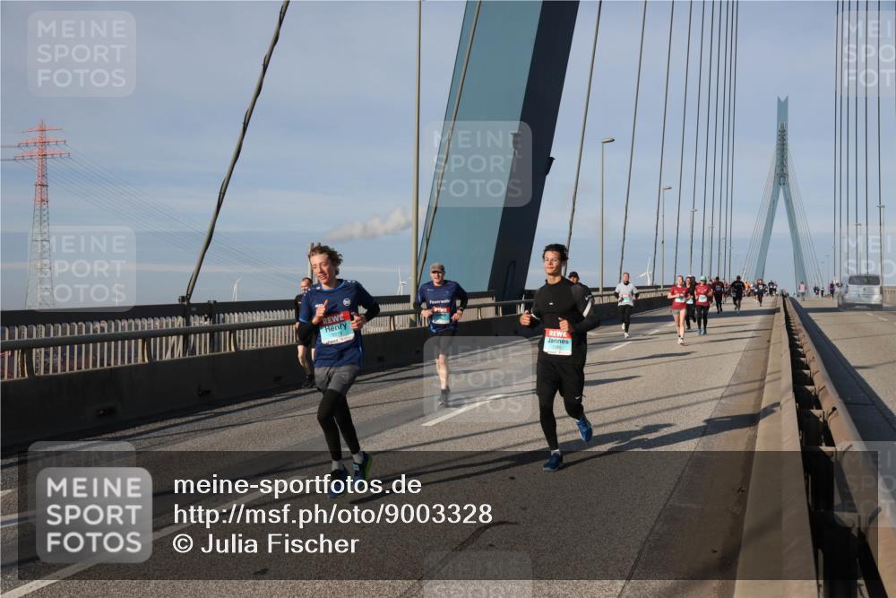 03.10.2025 - Köhlbrandbrückenlauf Julia Fischer http://msf.ph/oto/9003328 03.10.2025 09:45:25 Position 2  meine-sportfotos.de