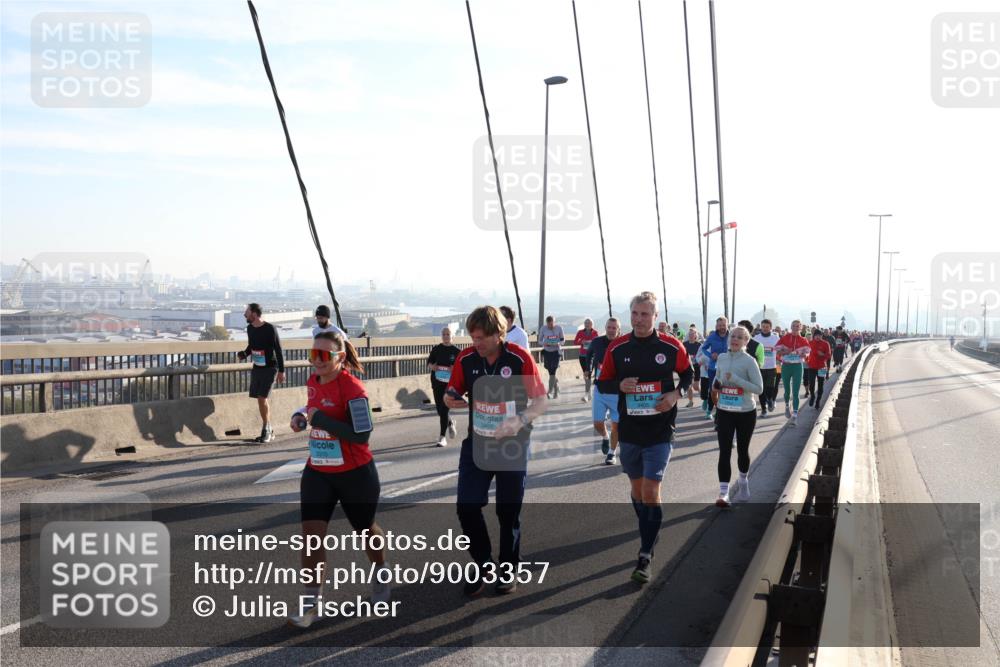 03.10.2025 - Köhlbrandbrückenlauf Julia Fischer http://msf.ph/oto/9003357 03.10.2025 09:29:28 Position 1 3310, 3407 meine-sportfotos.de
