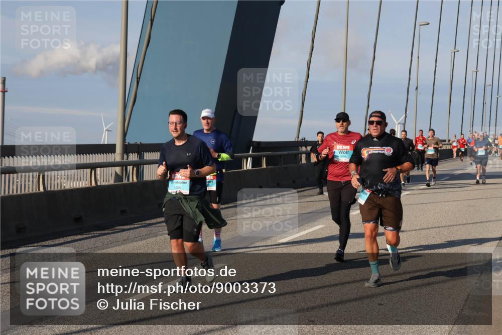 03.10.2025 - Köhlbrandbrückenlauf Julia Fischer http://msf.ph/oto/9003373 03.10.2025 09:45:36 Position 2 1506 meine-sportfotos.de
