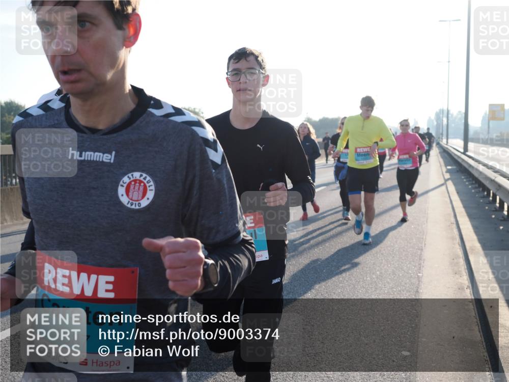 03.10.2025 - Köhlbrandbrückenlauf Fabian Wolf http://msf.ph/oto/9003374 03.10.2025 09:18:18 Position 3 2587, 1910 meine-sportfotos.de