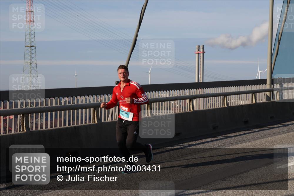 03.10.2025 - Köhlbrandbrückenlauf Julia Fischer http://msf.ph/oto/9003431 03.10.2025 09:45:48 Position 2 979977, 1066 meine-sportfotos.de