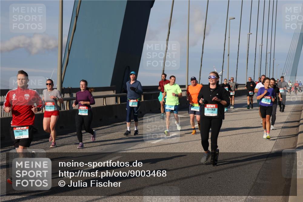 03.10.2025 - Köhlbrandbrückenlauf Julia Fischer http://msf.ph/oto/9003468 03.10.2025 09:45:54 Position 2 3569, 2731, 2734, 1238 meine-sportfotos.de