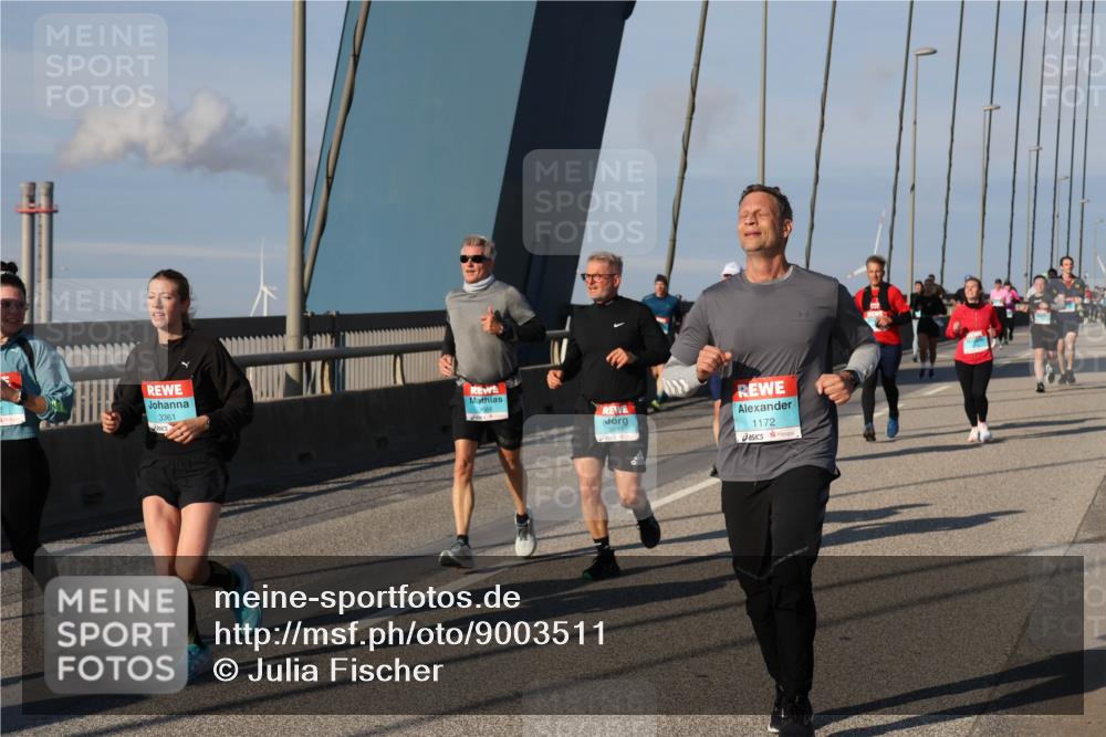 03.10.2025 - Köhlbrandbrückenlauf Julia Fischer http://msf.ph/oto/9003511 03.10.2025 09:46:01 Position 2 3361, 1172 meine-sportfotos.de