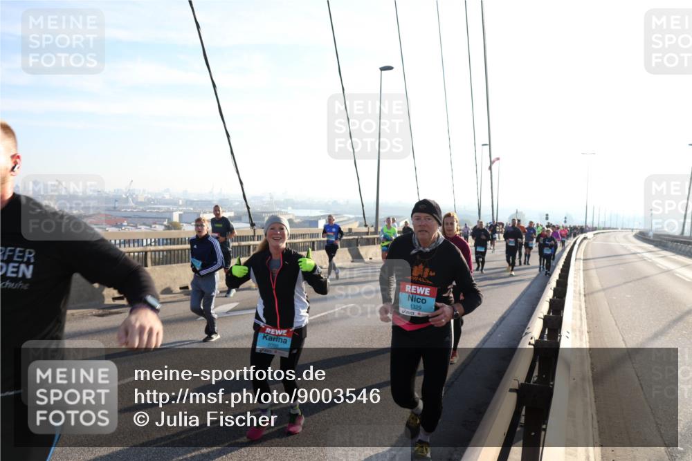 03.10.2025 - Köhlbrandbrückenlauf Julia Fischer http://msf.ph/oto/9003546 03.10.2025 09:29:43 Position 1 2098, 1329 meine-sportfotos.de