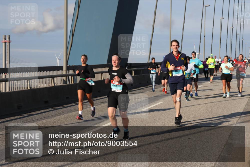 03.10.2025 - Köhlbrandbrückenlauf Julia Fischer http://msf.ph/oto/9003554 03.10.2025 09:46:09 Position 2 1335, 1849 meine-sportfotos.de