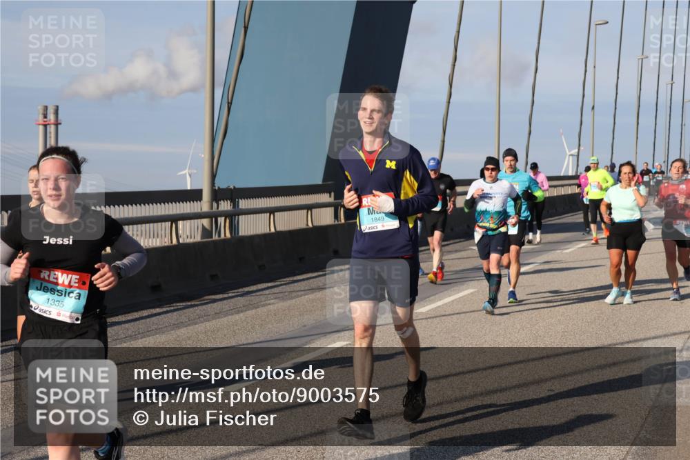 03.10.2025 - Köhlbrandbrückenlauf Julia Fischer http://msf.ph/oto/9003575 03.10.2025 09:46:11 Position 2 1335, 1849 meine-sportfotos.de