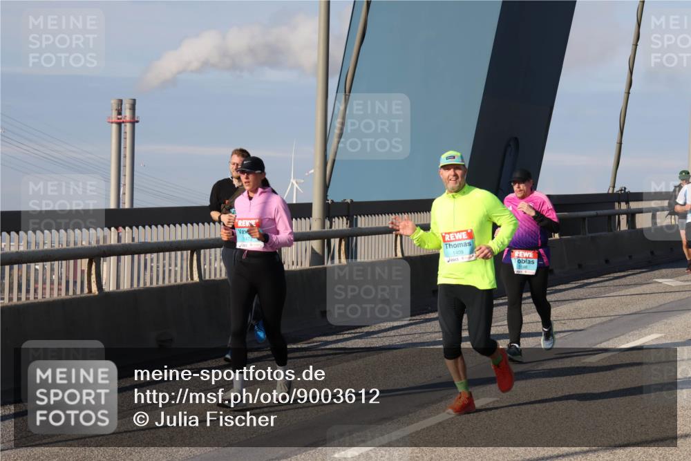03.10.2025 - Köhlbrandbrückenlauf Julia Fischer http://msf.ph/oto/9003612 03.10.2025 09:46:17 Position 2 1473, 1409, 1188 meine-sportfotos.de