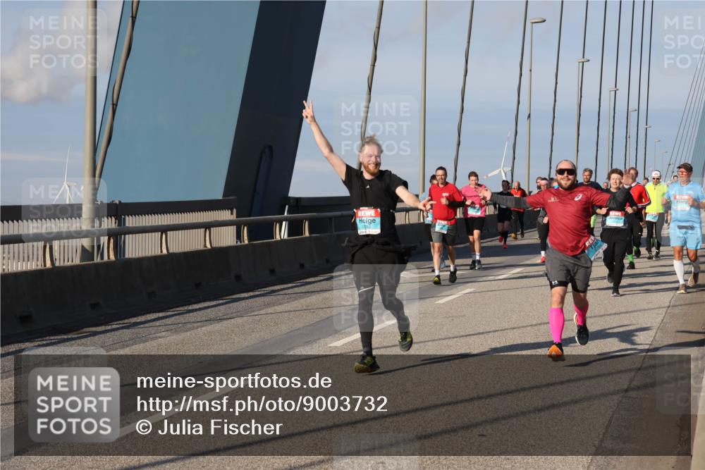 03.10.2025 - Köhlbrandbrückenlauf Julia Fischer http://msf.ph/oto/9003732 03.10.2025 09:46:40 Position 2 2193 meine-sportfotos.de