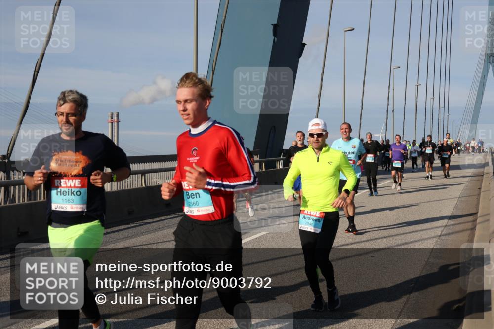 03.10.2025 - Köhlbrandbrückenlauf Julia Fischer http://msf.ph/oto/9003792 03.10.2025 09:46:49 Position 2 1163, 2560, 2942 meine-sportfotos.de
