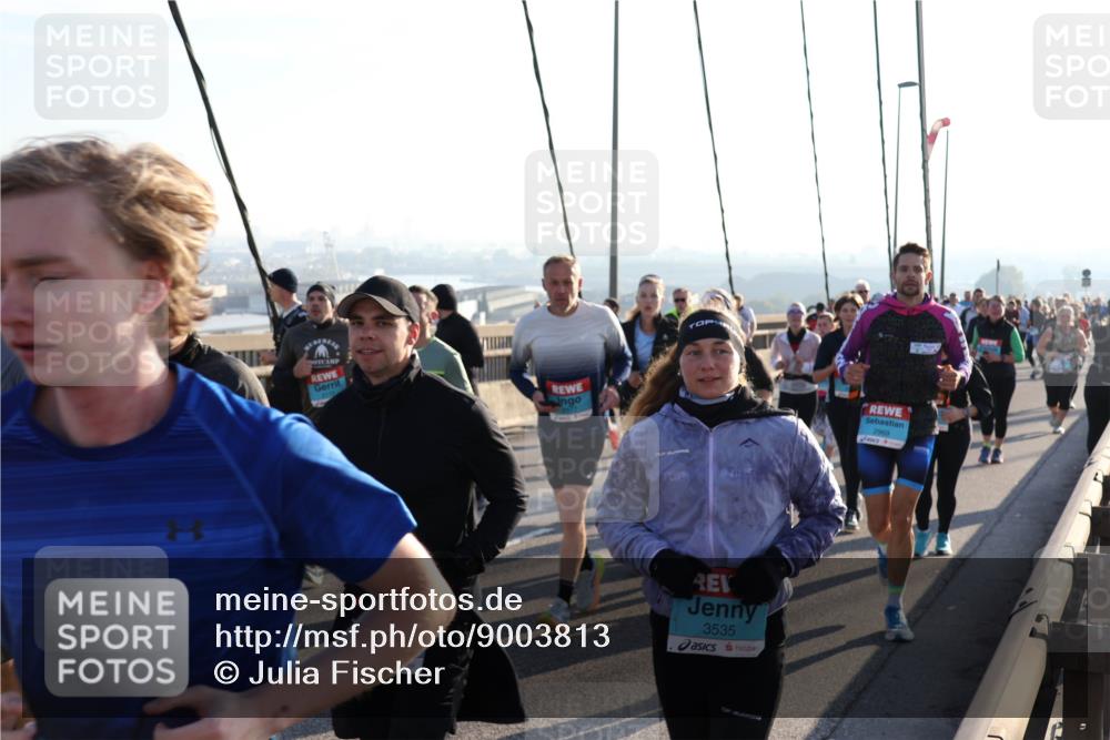 03.10.2025 - Köhlbrandbrückenlauf Julia Fischer http://msf.ph/oto/9003813 03.10.2025 09:30:29 Position 1 3535, 2969 meine-sportfotos.de
