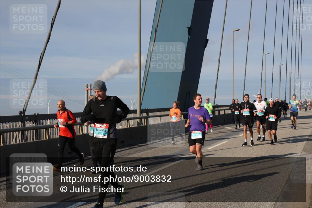 03.10.2025 - Köhlbrandbrückenlauf Julia Fischer http://msf.ph/oto/9003832 03.10.2025 09:46:53 Position 2 3380 meine-sportfotos.de