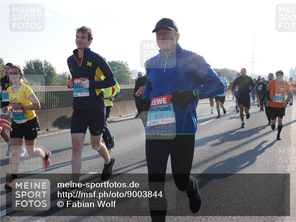 03.10.2025 - Köhlbrandbrückenlauf Fabian Wolf http://msf.ph/oto/9003844 03.10.2025 09:18:30 Position 3 3753, 3334, 1849, 3202, 1430 meine-sportfotos.de