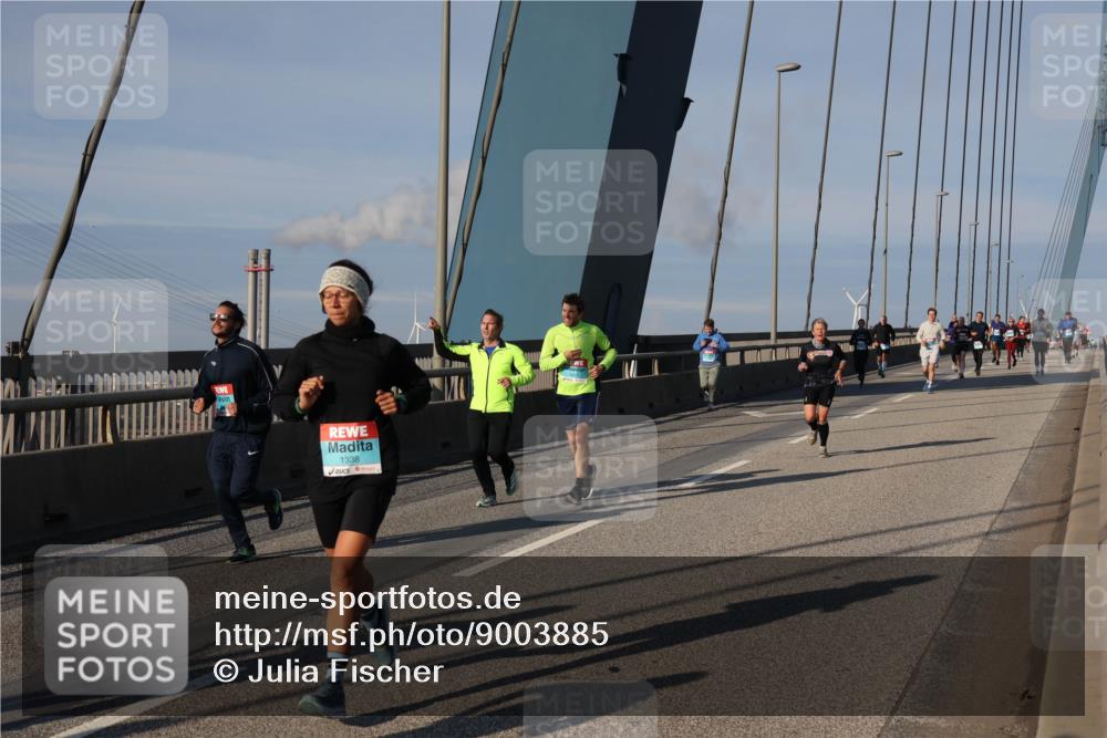 03.10.2025 - Köhlbrandbrückenlauf Julia Fischer http://msf.ph/oto/9003885 03.10.2025 09:47:00 Position 2 1338 meine-sportfotos.de