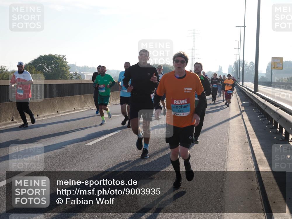 03.10.2025 - Köhlbrandbrückenlauf Fabian Wolf http://msf.ph/oto/9003935 03.10.2025 09:18:32 Position 3 1430 meine-sportfotos.de