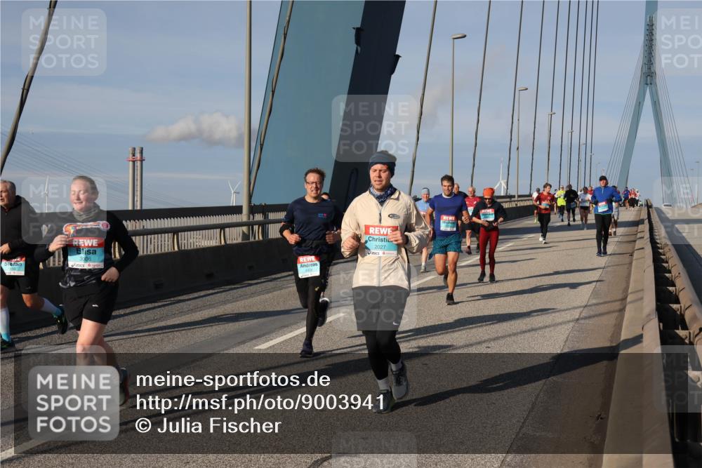 03.10.2025 - Köhlbrandbrückenlauf Julia Fischer http://msf.ph/oto/9003941 03.10.2025 09:47:14 Position 2 3006, 1408, 2027 meine-sportfotos.de