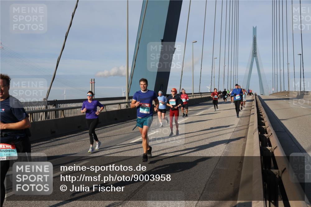 03.10.2025 - Köhlbrandbrückenlauf Julia Fischer http://msf.ph/oto/9003958 03.10.2025 09:47:15 Position 2 7799997771, 1408 meine-sportfotos.de