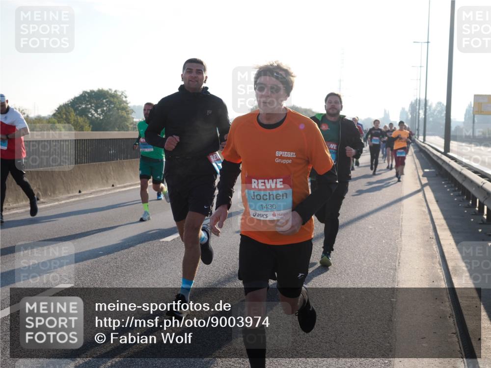 03.10.2025 - Köhlbrandbrückenlauf Fabian Wolf http://msf.ph/oto/9003974 03.10.2025 09:18:32 Position 3 1430 meine-sportfotos.de