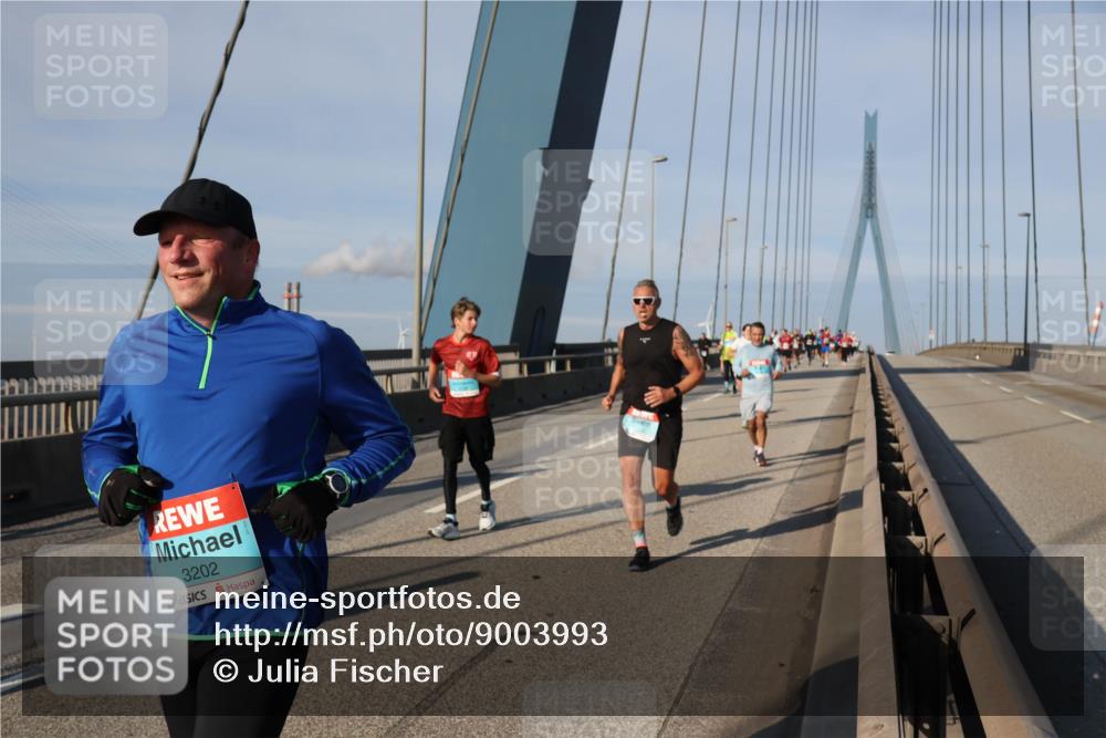 03.10.2025 - Köhlbrandbrückenlauf Julia Fischer http://msf.ph/oto/9003993 03.10.2025 09:47:21 Position 2 3202 meine-sportfotos.de