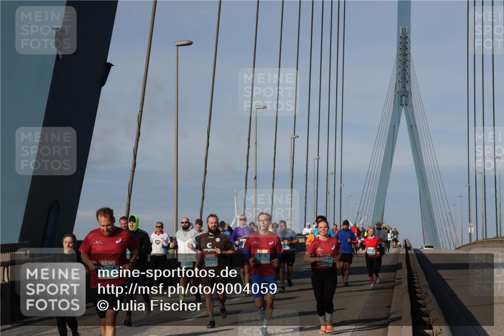 03.10.2025 - Köhlbrandbrückenlauf Julia Fischer http://msf.ph/oto/9004059 03.10.2025 09:47:33 Position 2  meine-sportfotos.de