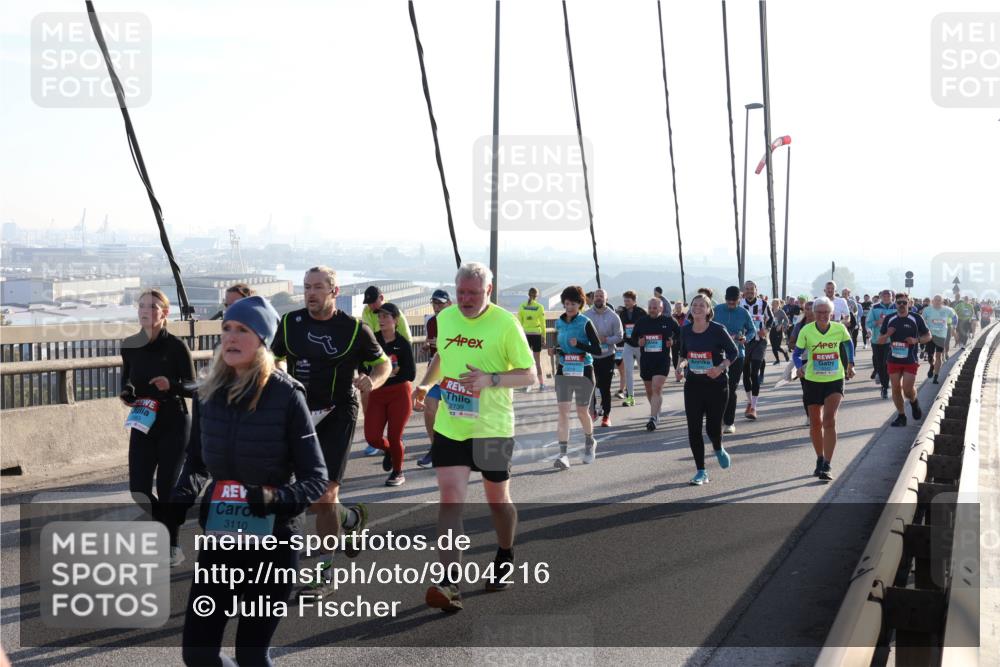 03.10.2025 - Köhlbrandbrückenlauf Julia Fischer http://msf.ph/oto/9004216 03.10.2025 09:31:38 Position 1 3110, 2739 meine-sportfotos.de