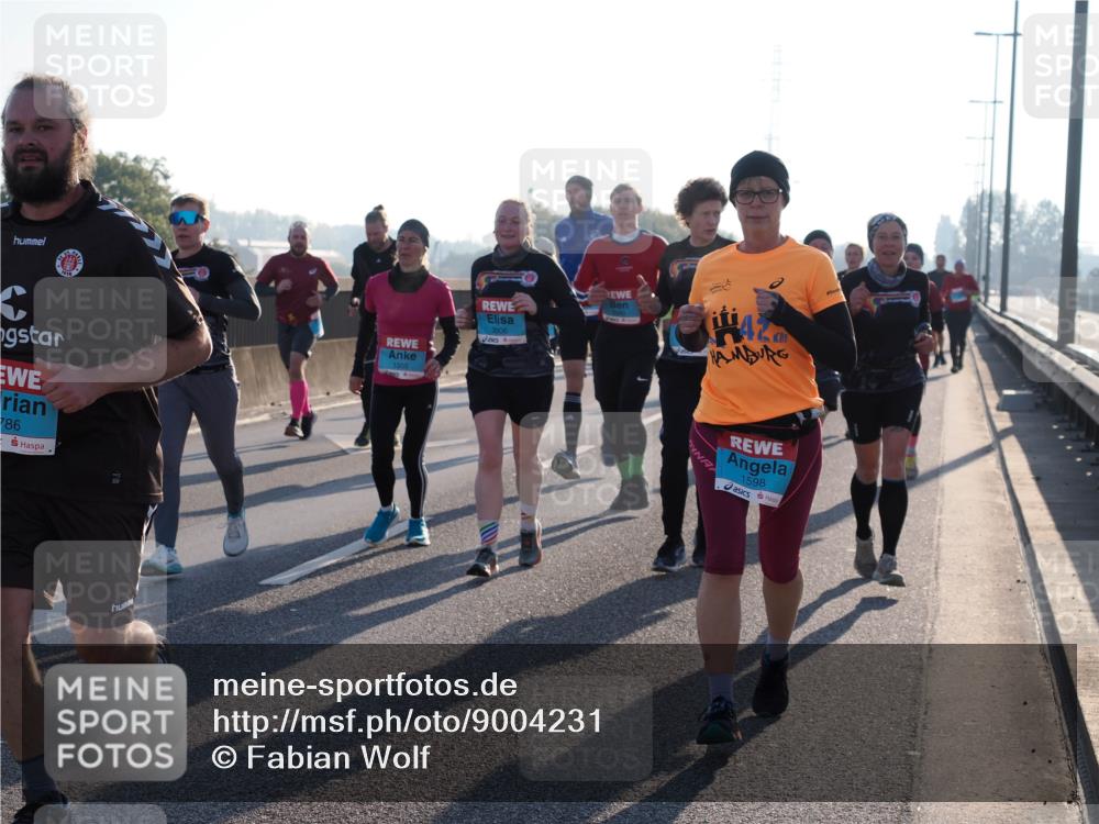 03.10.2025 - Köhlbrandbrückenlauf Fabian Wolf http://msf.ph/oto/9004231 03.10.2025 09:18:38 Position 3 786, 1355, 3006, 1598 meine-sportfotos.de