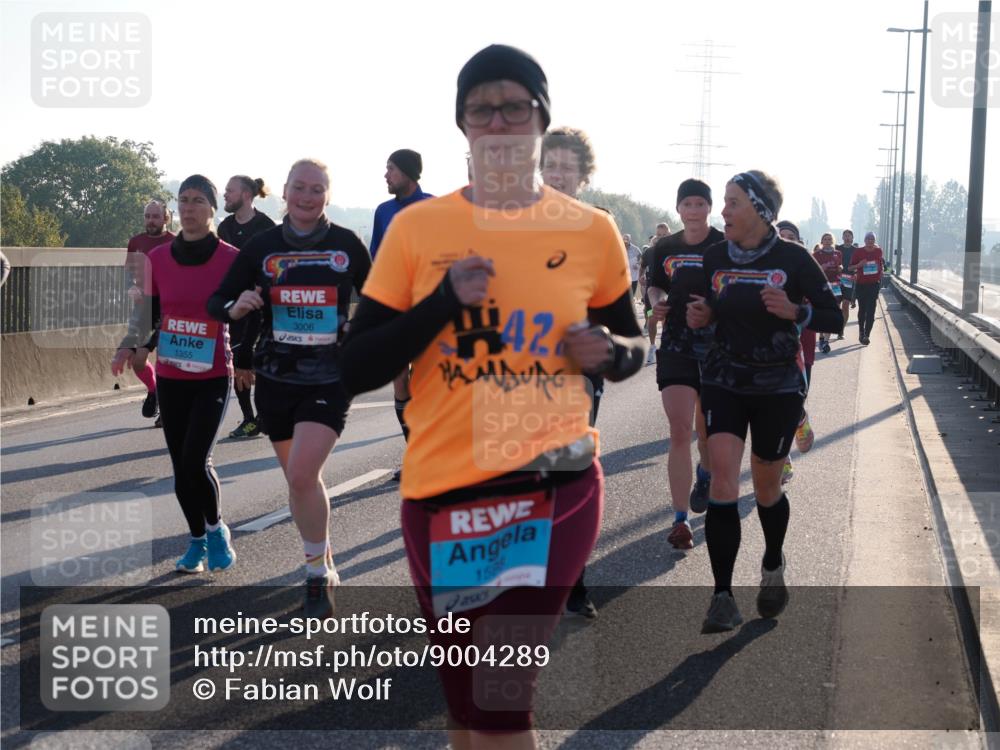 03.10.2025 - Köhlbrandbrückenlauf Fabian Wolf http://msf.ph/oto/9004289 03.10.2025 09:18:39 Position 3 1355, 3006, 42, 1598, 85105 meine-sportfotos.de