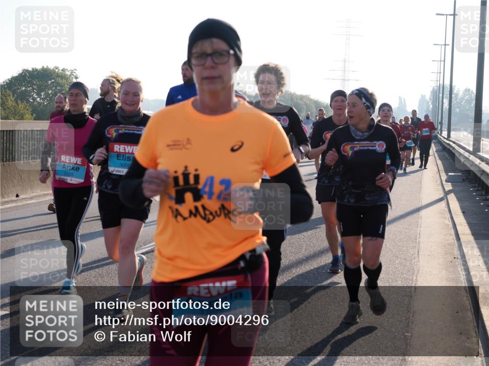 03.10.2025 - Köhlbrandbrückenlauf Fabian Wolf http://msf.ph/oto/9004296 03.10.2025 09:18:39 Position 3 1355, 3006, 142, 1508 meine-sportfotos.de