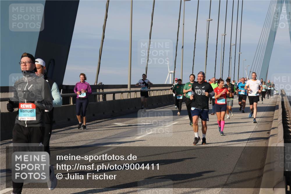 03.10.2025 - Köhlbrandbrückenlauf Julia Fischer http://msf.ph/oto/9004411 03.10.2025 09:48:39 Position 2 1871 meine-sportfotos.de