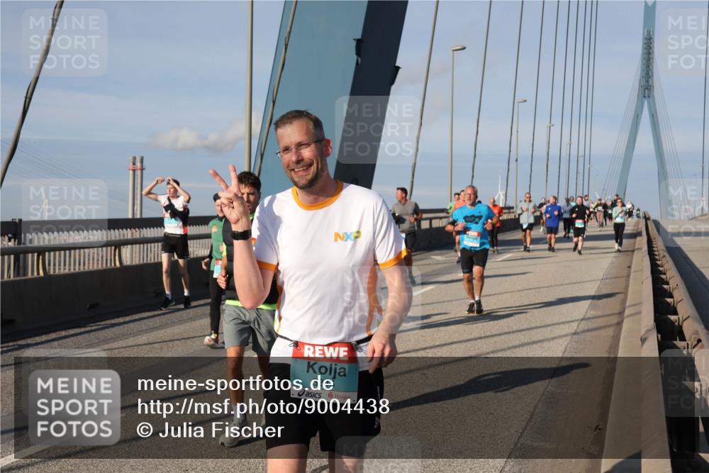 03.10.2025 - Köhlbrandbrückenlauf Julia Fischer http://msf.ph/oto/9004438 03.10.2025 09:48:47 Position 2 3345 meine-sportfotos.de