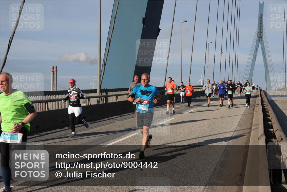 03.10.2025 - Köhlbrandbrückenlauf Julia Fischer http://msf.ph/oto/9004442 03.10.2025 09:48:49 Position 2 1802 meine-sportfotos.de