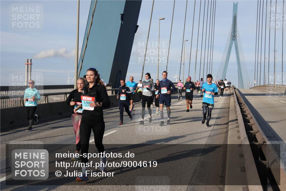 03.10.2025 - Köhlbrandbrückenlauf Julia Fischer http://msf.ph/oto/9004619 03.10.2025 09:49:27 Position 2 1829 meine-sportfotos.de
