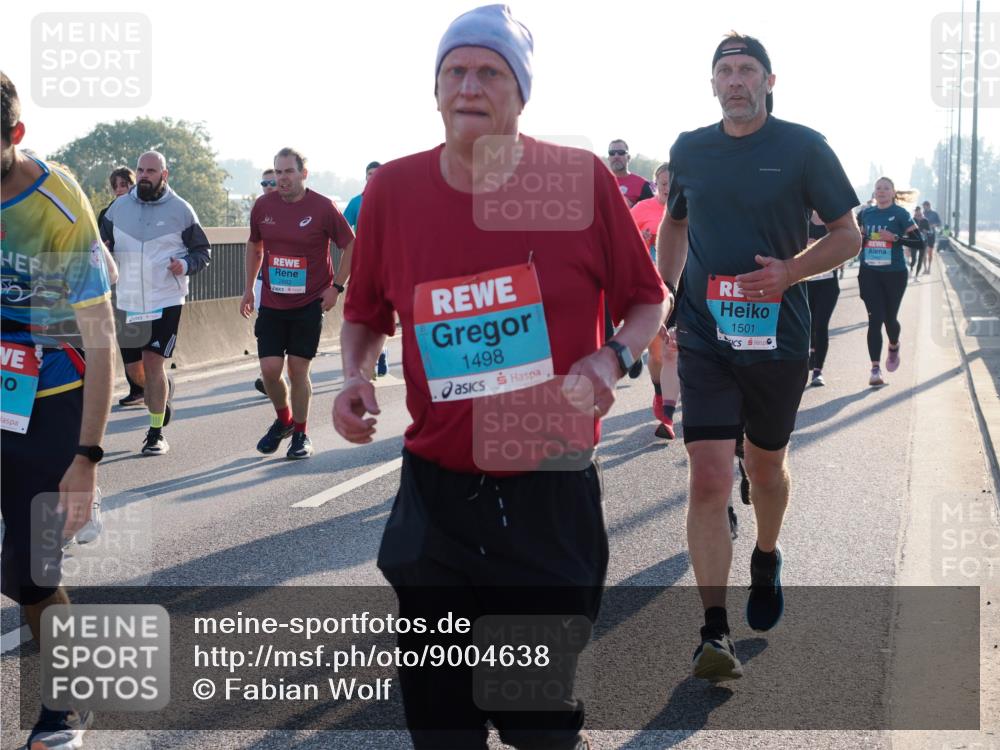 03.10.2025 - Köhlbrandbrückenlauf Fabian Wolf http://msf.ph/oto/9004638 03.10.2025 09:18:50 Position 3 10, 1498, 1501 meine-sportfotos.de