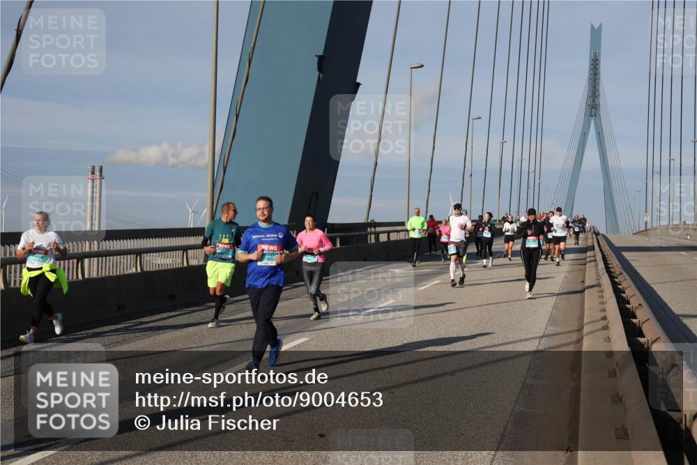 03.10.2025 - Köhlbrandbrückenlauf Julia Fischer http://msf.ph/oto/9004653 03.10.2025 09:49:33 Position 2  meine-sportfotos.de