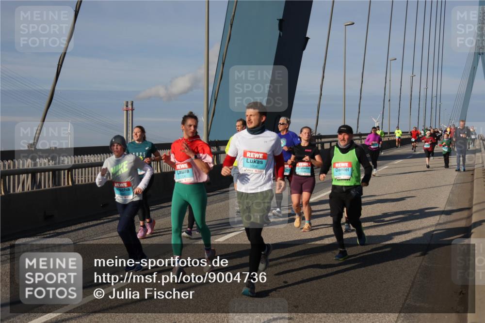 03.10.2025 - Köhlbrandbrückenlauf Julia Fischer http://msf.ph/oto/9004736 03.10.2025 09:49:55 Position 2 25, 1206, 3208 meine-sportfotos.de