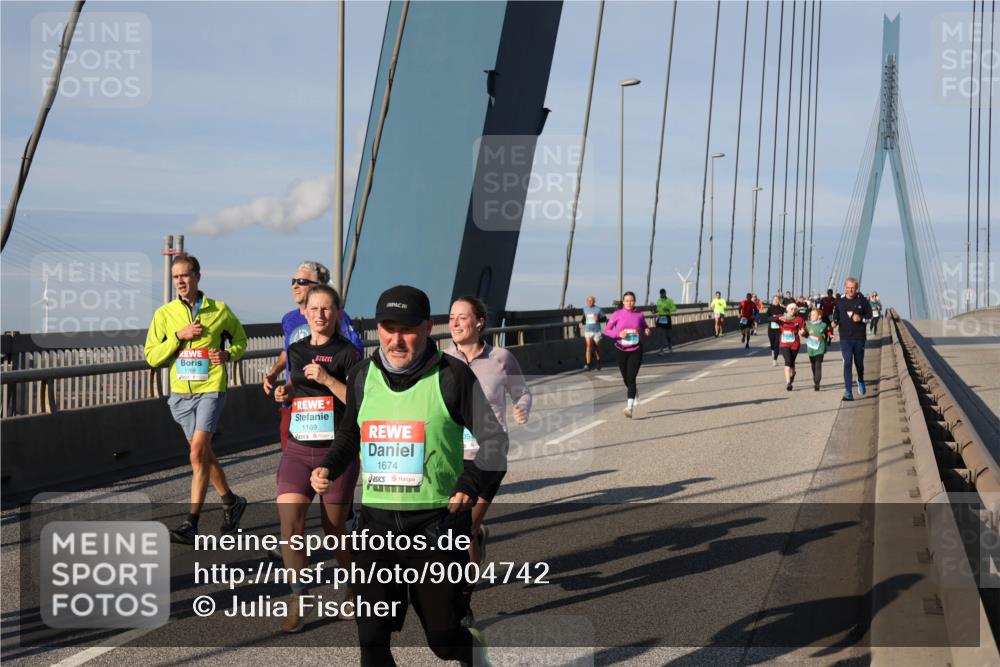 03.10.2025 - Köhlbrandbrückenlauf Julia Fischer http://msf.ph/oto/9004742 03.10.2025 09:49:56 Position 2 1169, 1674 meine-sportfotos.de