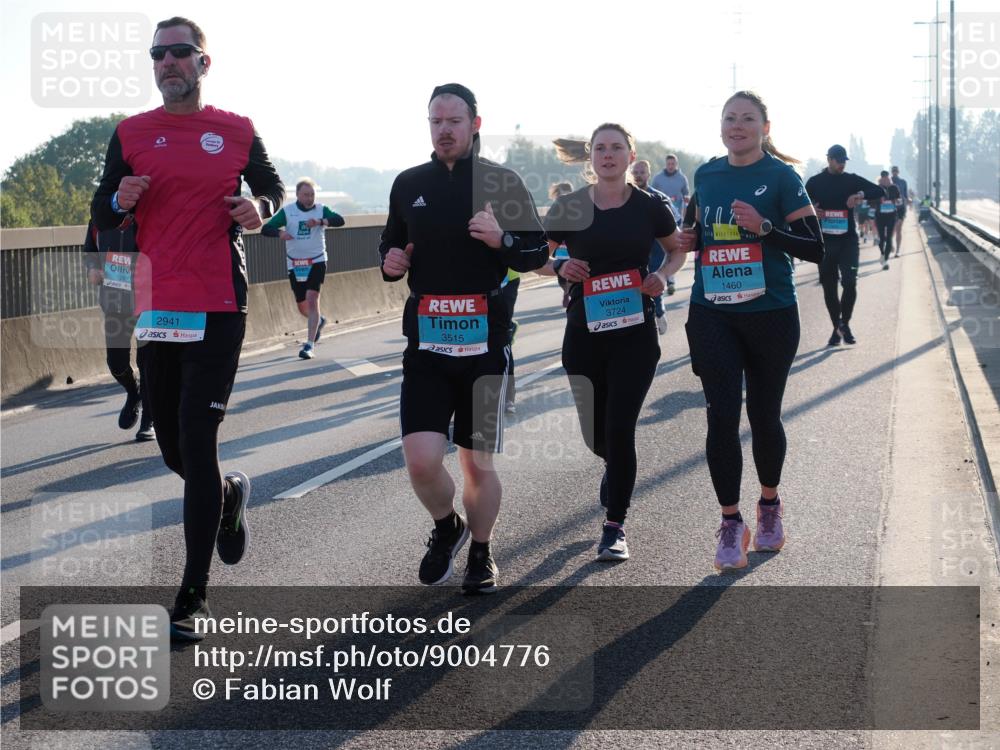 03.10.2025 - Köhlbrandbrückenlauf Fabian Wolf http://msf.ph/oto/9004776 03.10.2025 09:18:53 Position 3 2941, 3515, 3724, 1460 meine-sportfotos.de