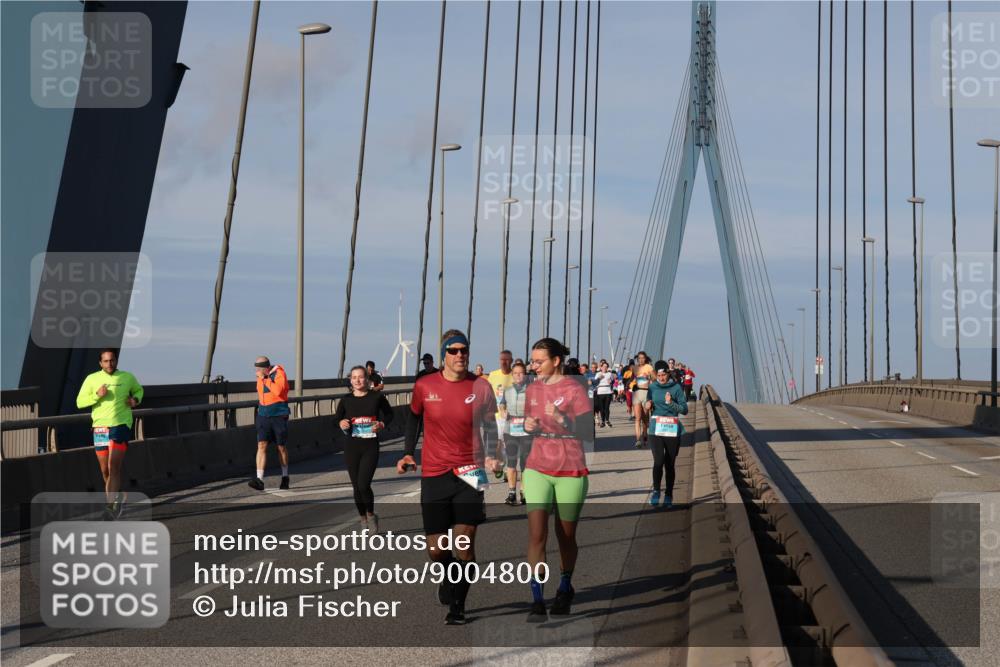 03.10.2025 - Köhlbrandbrückenlauf Julia Fischer http://msf.ph/oto/9004800 03.10.2025 09:50:08 Position 2  meine-sportfotos.de