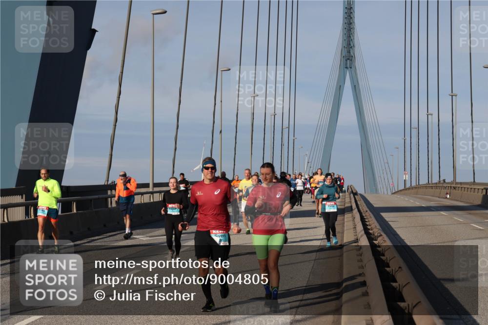 03.10.2025 - Köhlbrandbrückenlauf Julia Fischer http://msf.ph/oto/9004805 03.10.2025 09:50:08 Position 2  meine-sportfotos.de