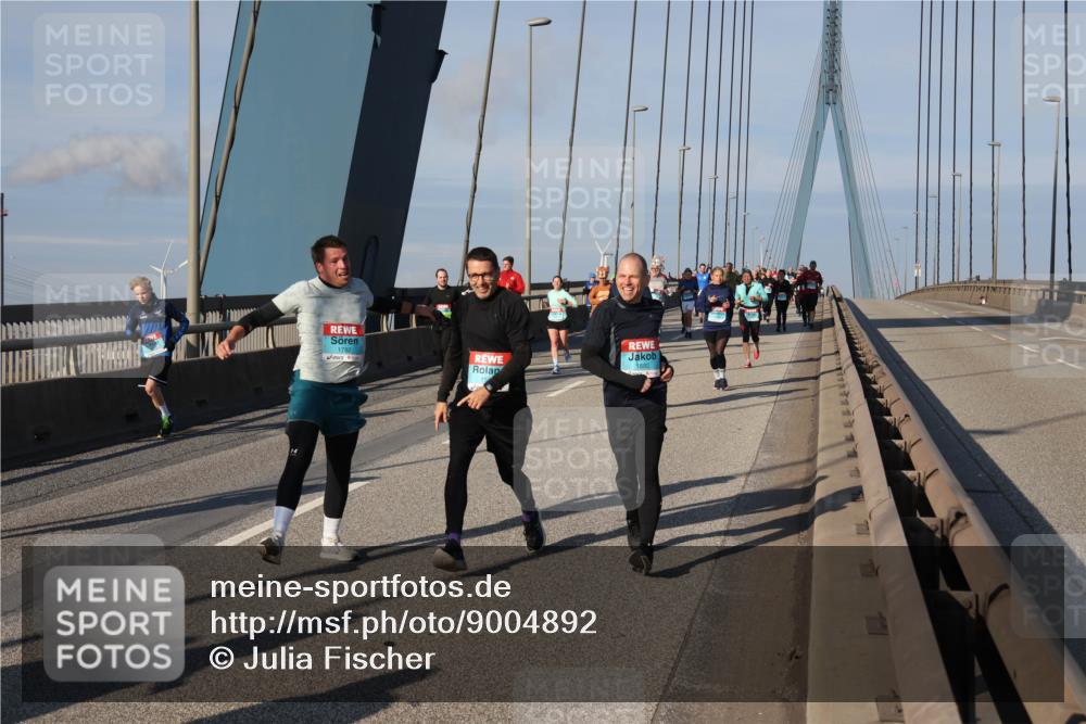 03.10.2025 - Köhlbrandbrückenlauf Julia Fischer http://msf.ph/oto/9004892 03.10.2025 09:50:29 Position 2 1782, 1892 meine-sportfotos.de