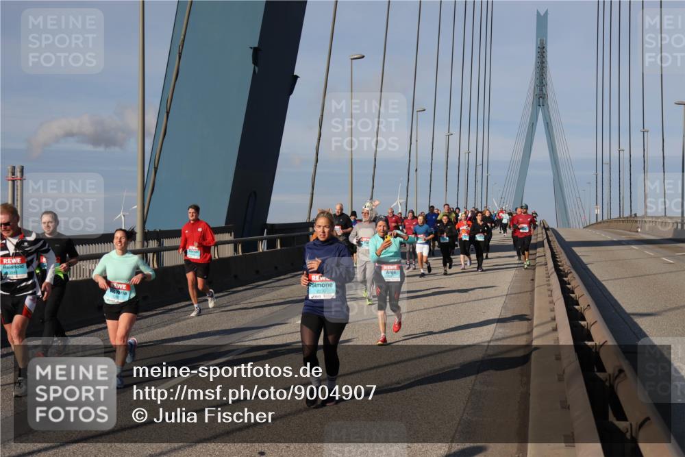 03.10.2025 - Köhlbrandbrückenlauf Julia Fischer http://msf.ph/oto/9004907 03.10.2025 09:50:34 Position 2 2230, 1337 meine-sportfotos.de
