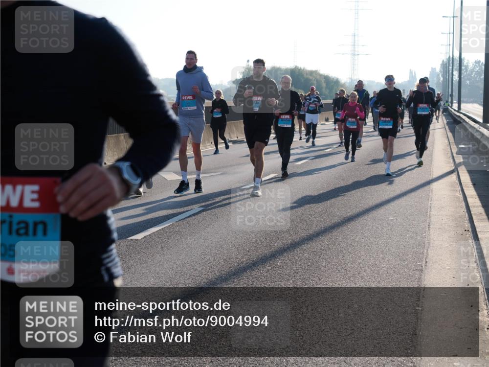 03.10.2025 - Köhlbrandbrückenlauf Fabian Wolf http://msf.ph/oto/9004994 03.10.2025 09:18:59 Position 3 05 meine-sportfotos.de