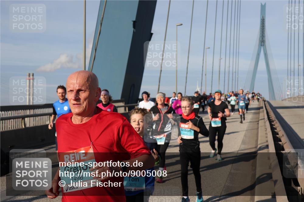 03.10.2025 - Köhlbrandbrückenlauf Julia Fischer http://msf.ph/oto/9005008 03.10.2025 09:50:45 Position 2 1498, 5, 3075, 3648 meine-sportfotos.de