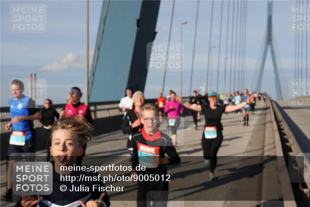 03.10.2025 - Köhlbrandbrückenlauf Julia Fischer http://msf.ph/oto/9005012 03.10.2025 09:50:46 Position 2  meine-sportfotos.de